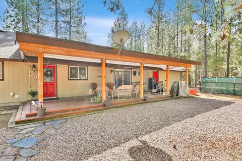 Exterior - 14840 Laurel Rd, La Pine, OR 97739 photo 6 of 10