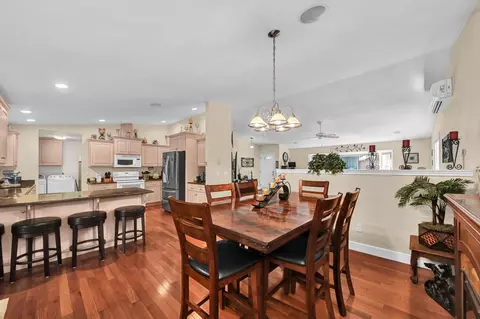 Dining - 14840 Laurel Rd, La Pine, OR 97739 photo 1 of 3