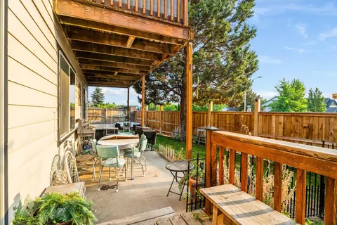 Exterior - 20757 Crestview Ct, Bend, OR 97701 photo 6 of 13