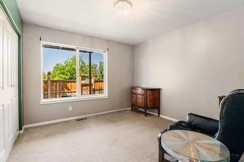 Bedroom - 20757 Crestview Ct, Bend, OR 97701 photo 4 of 5