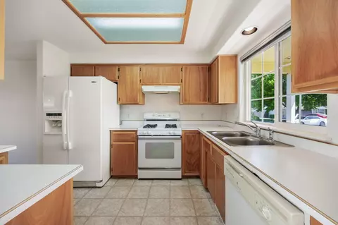 700 Alyssa Cir, Phoenix, OR 97535 photo 13