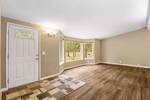 50856 Doe Loop, La Pine, OR 97739 photo 4
