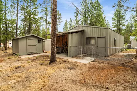 50856 Doe Loop, La Pine, OR 97739 photo 25