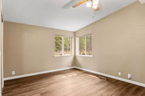 50856 Doe Loop, La Pine, OR 97739 photo 15