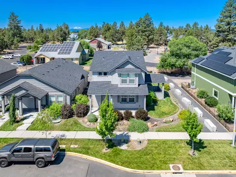 62033 NE Nates Pl, Bend, OR 97701