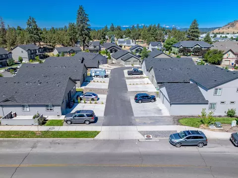 61996 NE Nates Pl, Bend, OR 97701 photo 17