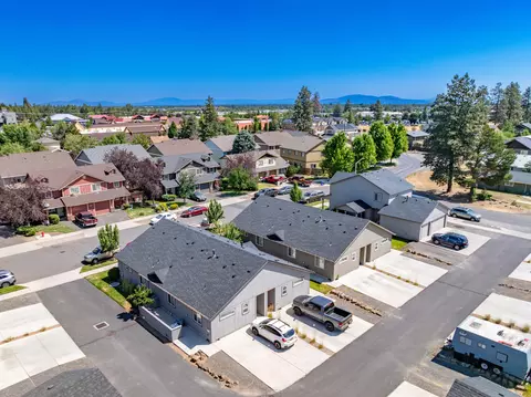 21017 Damascus Ln, Bend, OR 97701 photo 7