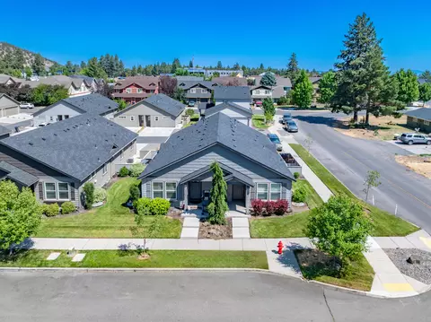 61976 NE Nates Pl, Bend, OR 97701 photo 8