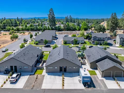 61988 NE Nates Pl, Bend, OR 97701 photo 9