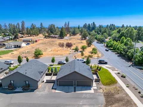 61999 Dean Swift Rd, Bend, OR 97701