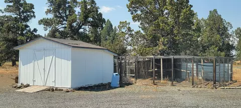 26335 Walker Rd, Bend, OR 97701 photo 21