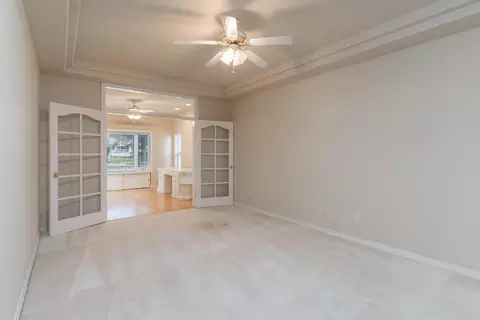 Living - 60836 Willow Creek Loop, Bend, OR 97702 photo 5 of 5