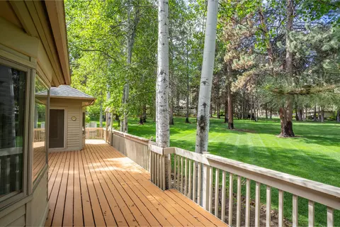 Exterior - 60836 Willow Creek Loop, Bend, OR 97702 photo 8 of 17