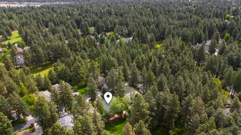 View/Area - 60836 Willow Creek Loop, Bend, OR 97702 photo 2 of 3