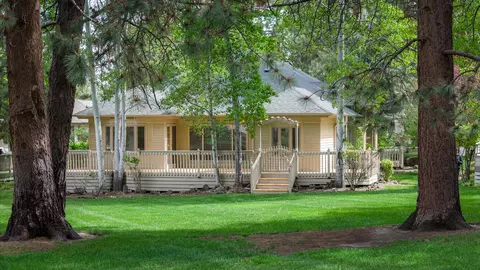 Exterior - 60836 Willow Creek Loop, Bend, OR 97702 photo 10 of 17