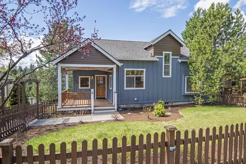 1940 NW Monterey Pines Dr UNIT 15, Bend, OR 97703
