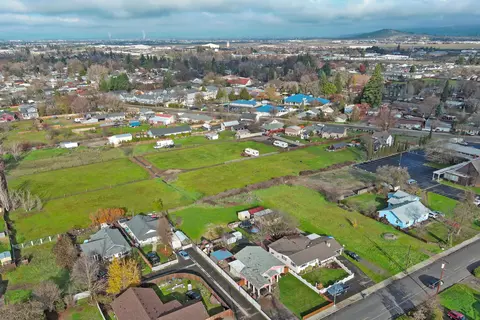 2605 Merriman Rd #3101, Medford, OR 97501