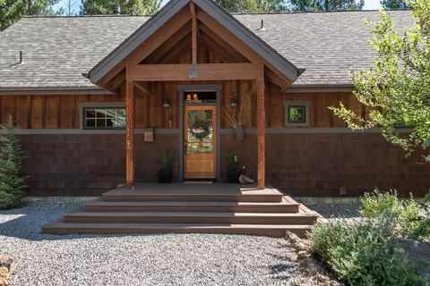 Exterior - 55190 Forest Ln, Bend, OR 97707 photo 1 of 19