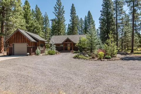Exterior - 55190 Forest Ln, Bend, OR 97707 photo 2 of 19