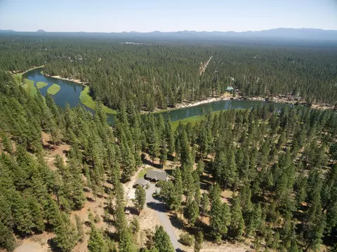 55190 Forest Ln, Bend, OR 97707