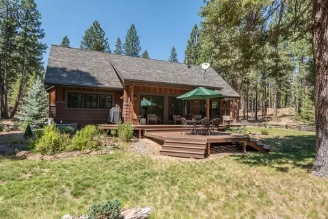 Exterior - 55190 Forest Ln, Bend, OR 97707 photo 6 of 19