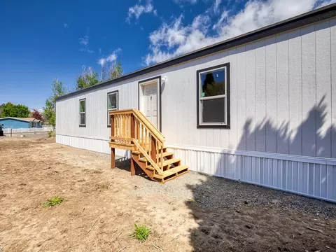 4647 Winter Ave #SPC 88, Klamath Falls, OR 97603