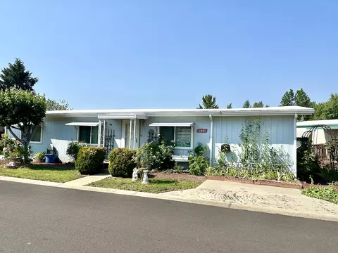 3431 S Pacific Hwy #SPC 109, Medford, OR 97501