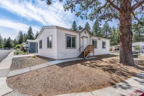 61000 Brosterhous Rd #28, Bend, OR 97702