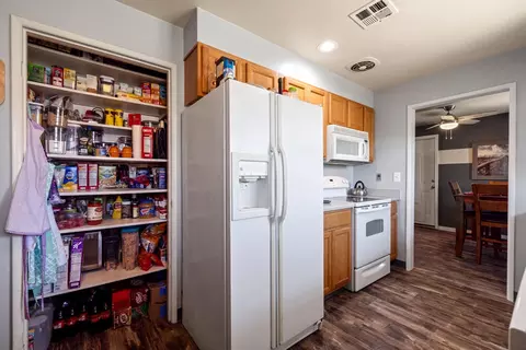 10441 Wright Ave, Klamath Falls, OR 97603 photo 12