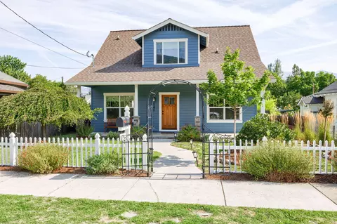141 Ohio St, Ashland, OR 97520