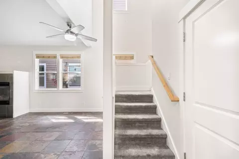 Entry Way - 922 E Timber Pine Dr, Sisters, OR 97759 photo 2 of 4