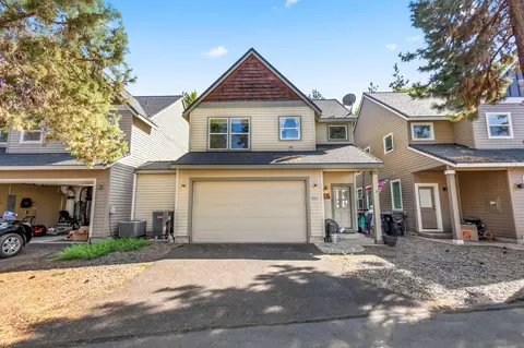 Exterior - 922 E Timber Pine Dr, Sisters, OR 97759 photo 3 of 4