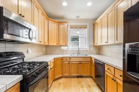 Kitchen - 922 E Timber Pine Dr, Sisters, OR 97759 photo 1 of 2