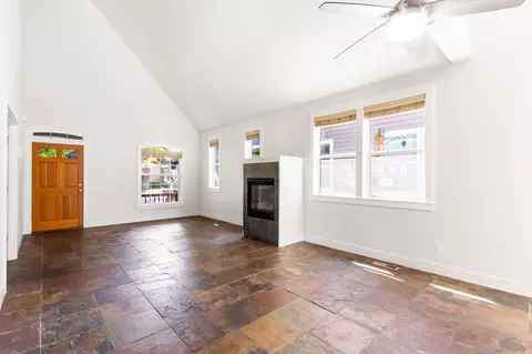Living - 922 E Timber Pine Dr, Sisters, OR 97759 photo 3 of 5