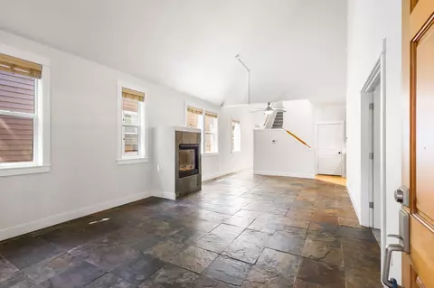 Living - 922 E Timber Pine Dr, Sisters, OR 97759 photo 1 of 5