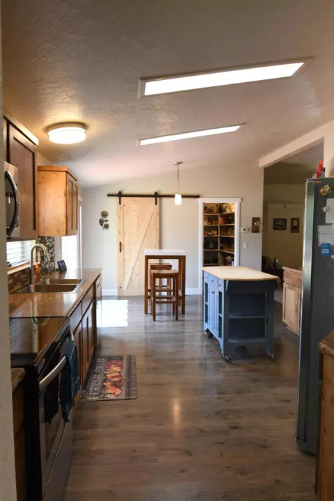 52334 Pine Forest Dr, La Pine, OR 97739 photo 12