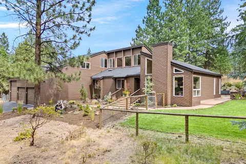 60274 Woodside Rd, Bend, OR 97702