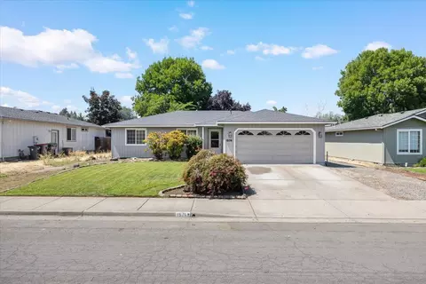 1574 Dixie Ln, Medford, OR 97501