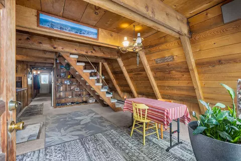 Entry Way - 67153 Harrington Loop Rd, Bend, OR 97703 photo 1 of 1