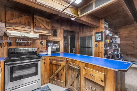Kitchen - 67153 Harrington Loop Rd, Bend, OR 97703 photo 3 of 4