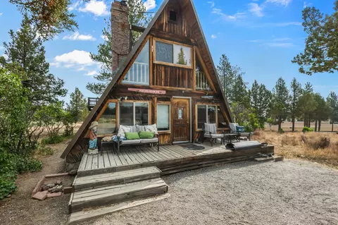 67153 Harrington Loop Rd, Bend, OR 97703