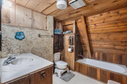 Bath - 67153 Harrington Loop Rd, Bend, OR 97703 photo 1 of 1
