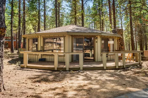 17891 Aspen Butte Ln #6, Sunriver, OR 97707