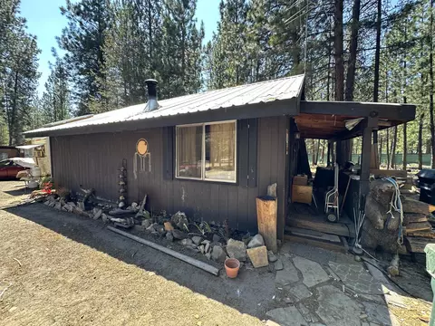 52341 Red Currant, La Pine, OR 97739 photo 1