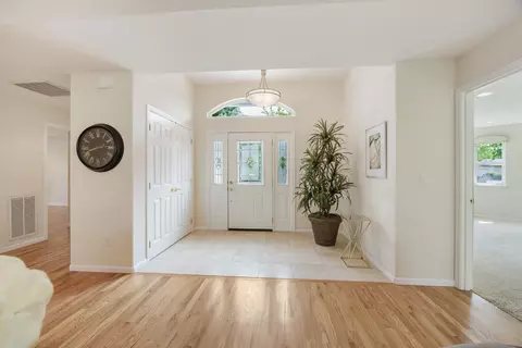 Other - 124 Walnut Pl, Phoenix, OR 97535 photo 1 of 7