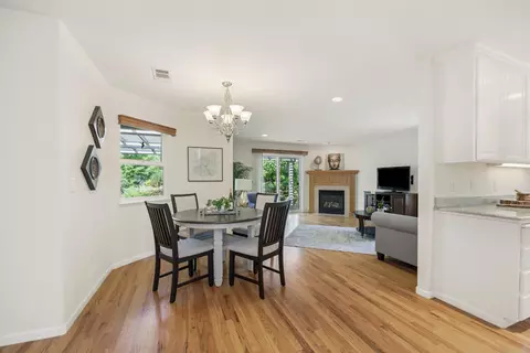 Dining - 124 Walnut Pl, Phoenix, OR 97535 photo 1 of 1