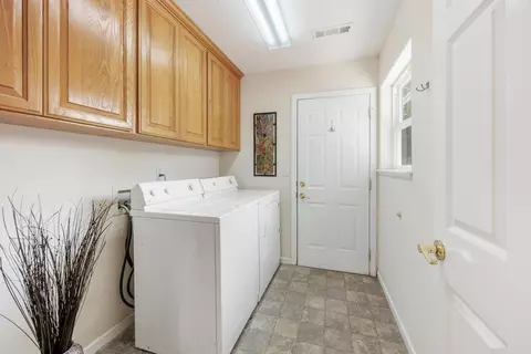Other - 124 Walnut Pl, Phoenix, OR 97535 photo 6 of 7