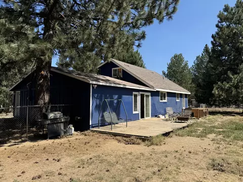 Exterior - 15931 Twin Dr, La Pine, OR 97739 photo 5 of 10