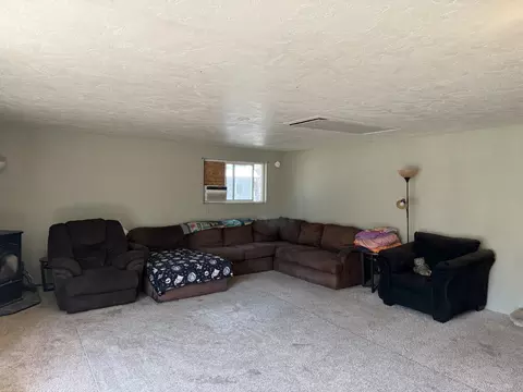 Living - 15931 Twin Dr, La Pine, OR 97739 photo 3 of 3