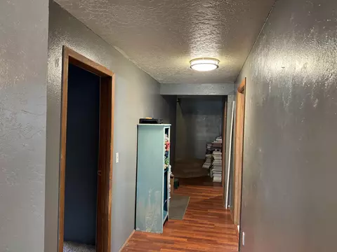 Entry Way - 15931 Twin Dr, La Pine, OR 97739 photo 1 of 2